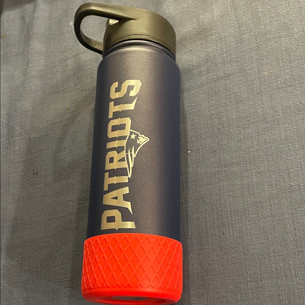 New England Patriots Hydro Jug Blue Red Water Bottle Thermos  handle NFL